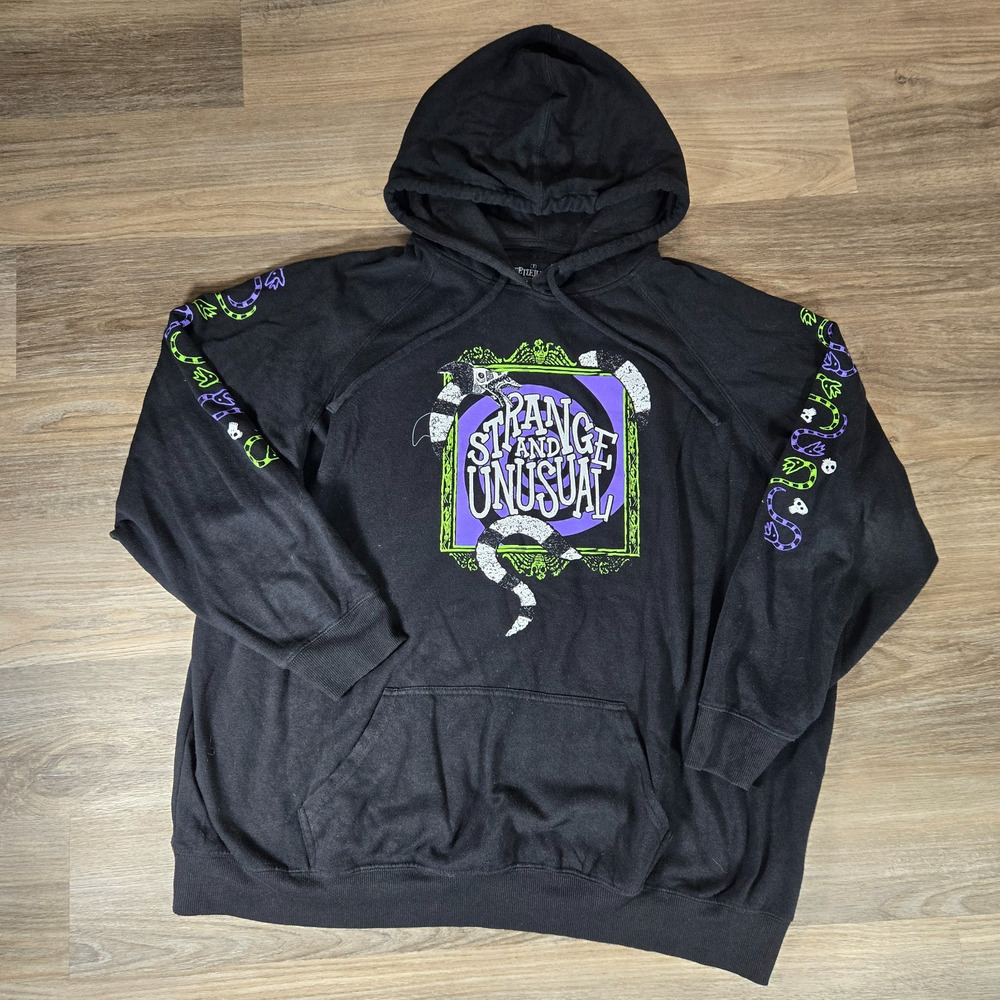 Torrid Beetlejuice Hoodie Womens 3XL Strange Unusual Black Fleece Pullover Goth - Picture 2 of 9